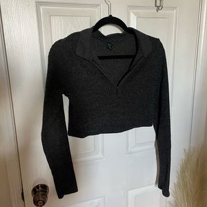 ✨Ribbed grey crop top✨